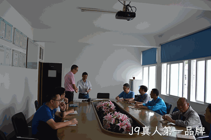 政府官员下海加盟J9真人第一品牌